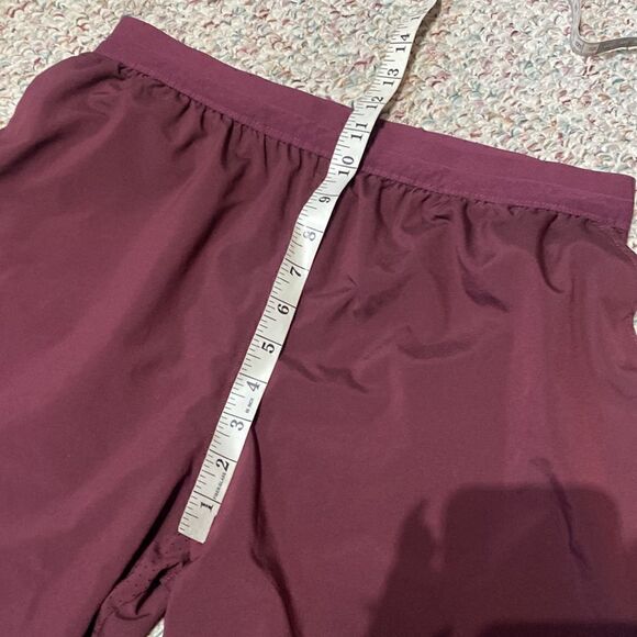 Nike Dri Fit Shorts Maroon Burgundy Womens Size S/M - Picture 4 of 5